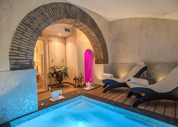 Boutique Relais Barozzi & Гостевой дом Рим